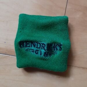 Hendrix Gin wrist warmer